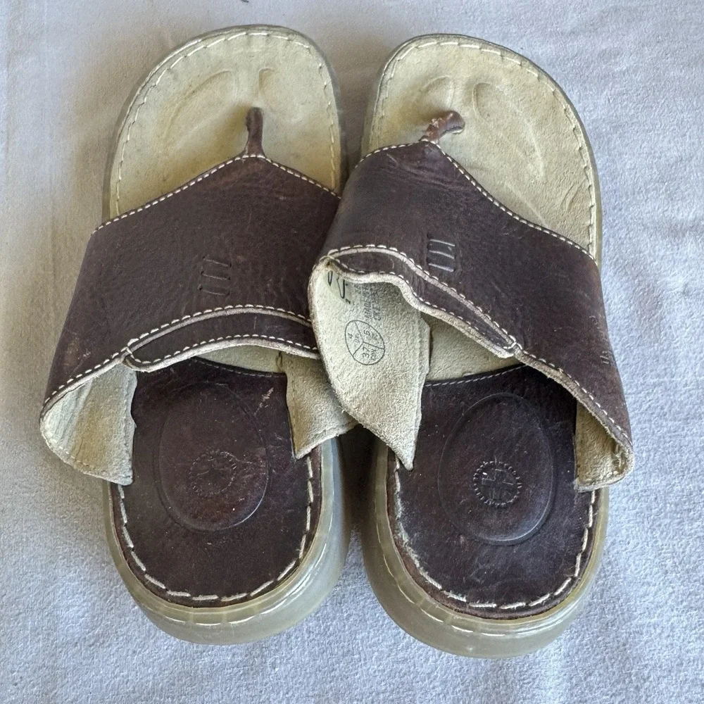 Size 37/M5/W6 - Vintage Dr. Martens 8803 Leather Sandals Thong Flip Flops Chunky